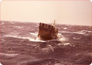 נחתת 36 מטר במצב ים אופייני למפרץ סואץ