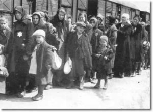 יהודי יוון לרכבות לאושוויץ